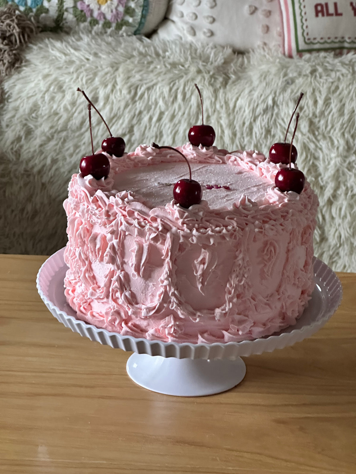 The Introvert Cake π
πβ¨ Only 1 Available β¨βοΈ