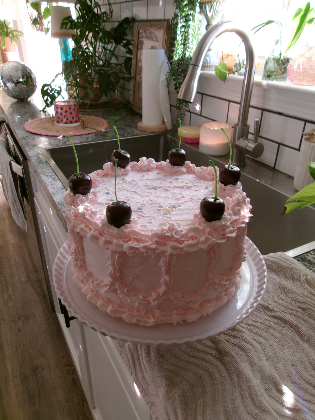 Pastel Sprinkle Cake 🍰 ⭐️Only 1 Available ⭐️