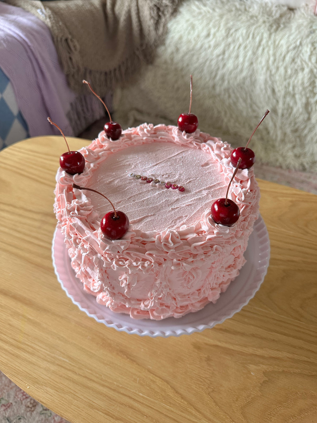 The Introvert Cake 💅🍒✨ Only 1 Available ✨⭐️